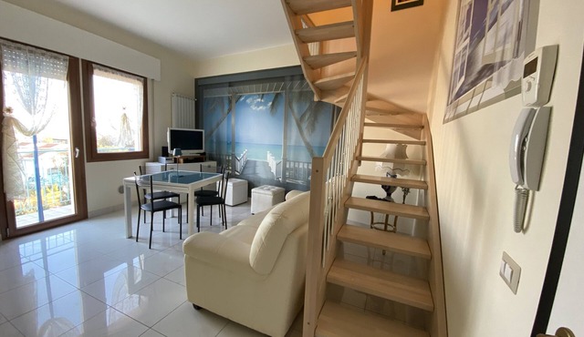 Fairmont Residence Elisabetta by Ca-Sa Check