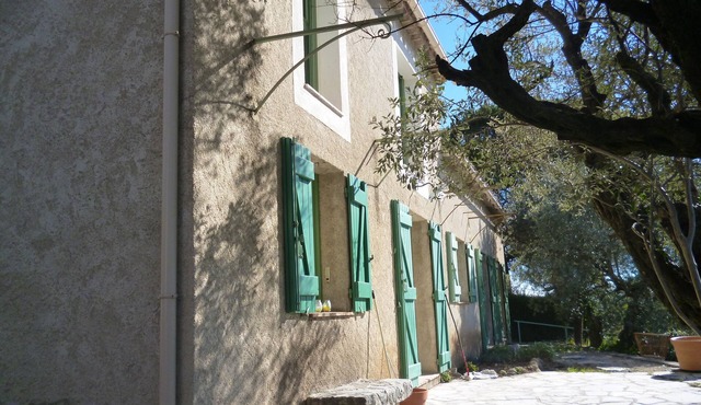 Fayence: detached house with swimming pool, on a plot of 2000m²