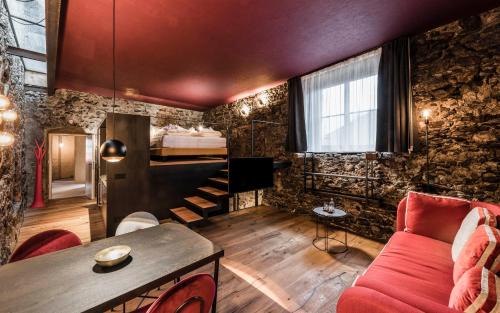 flurin Suites