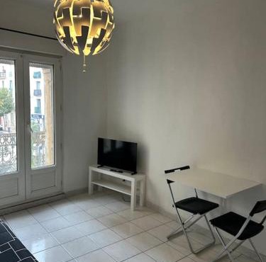 Foch 3-Studio-Beziers centre -wifi -tv connectée