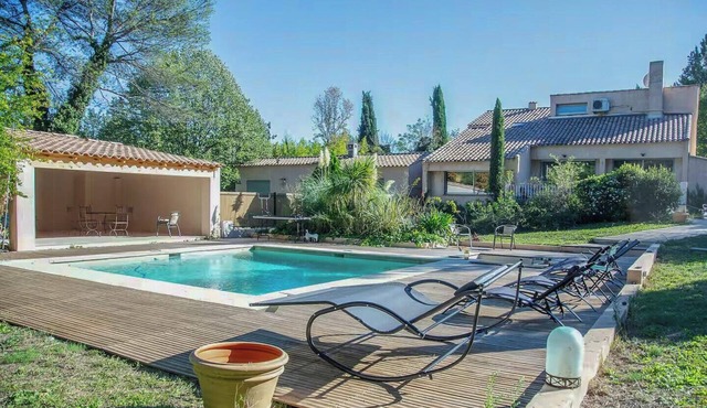 Forest house at the foot of Sainte-Victoire
