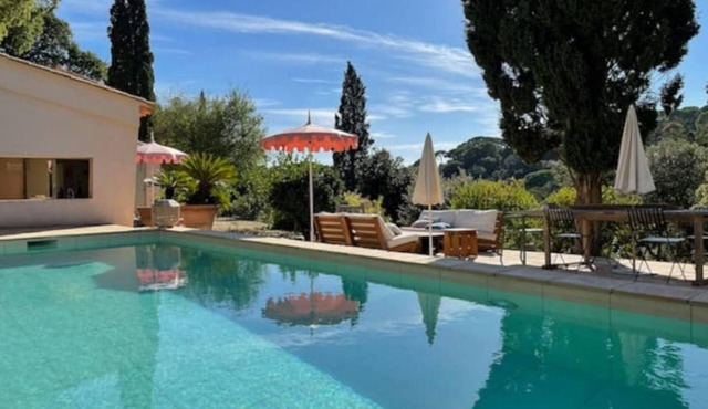 Gigaro Cottage Property- 5 Bedrooms Villa