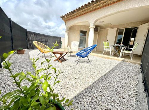 Gite proche plage, climatisé, terrasse, jardinet et parking, très calme