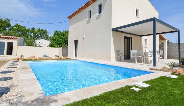 Gorgeous home in Saint-Martin-de-Crau