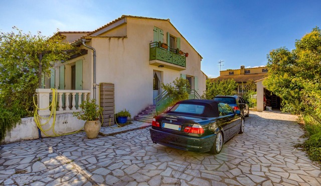 Guest Room with Shared Terrace, Shared Garden and Wi-Fi