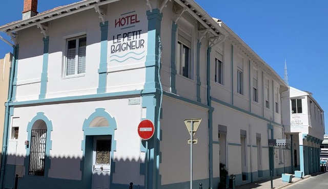 Hôtel Le Petit Baigneur