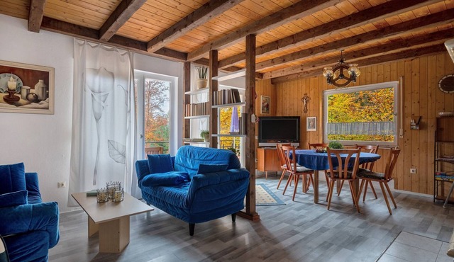 Holiday Apartment 'Ferien Bei Waltraud Weiss' with Mountain View, Shared Terrace and Wi-Fi