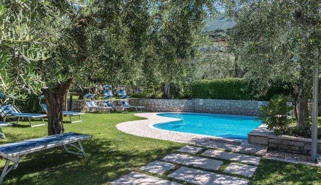 Holiday Apartment “Casa Stefi N2” close to lake Garda with Wi-Fi, Balcony, Garden & Pool