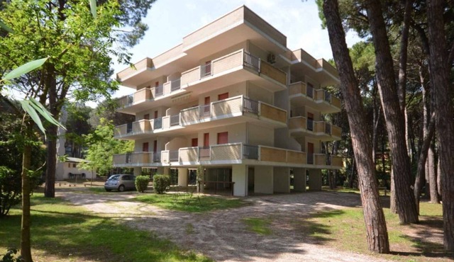 Holiday apartment with balcony and air conditioning