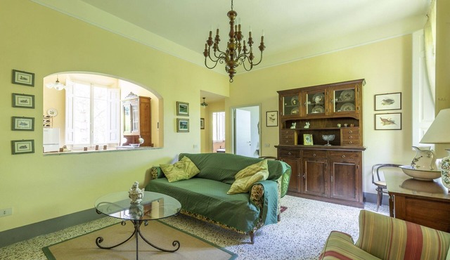 Holiday Home Tuscany with Pool Access