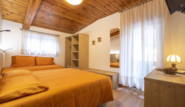 Hotel Adriana
