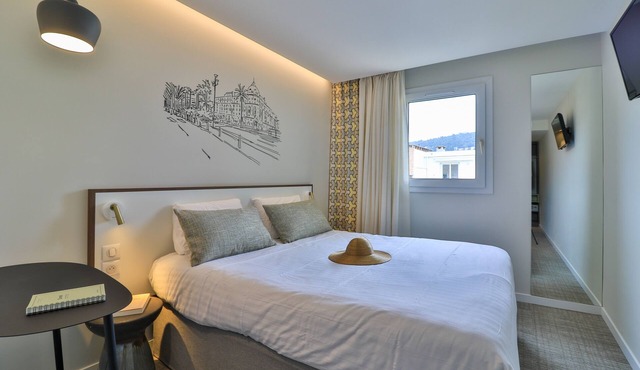 Hotel du Pin Nice Port