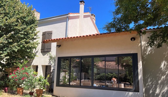 House Near town center (20' Vieux Port)/residential area/Swimming pool