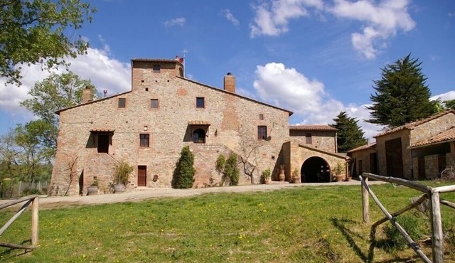 Il Berneto for your vacation with friends and family