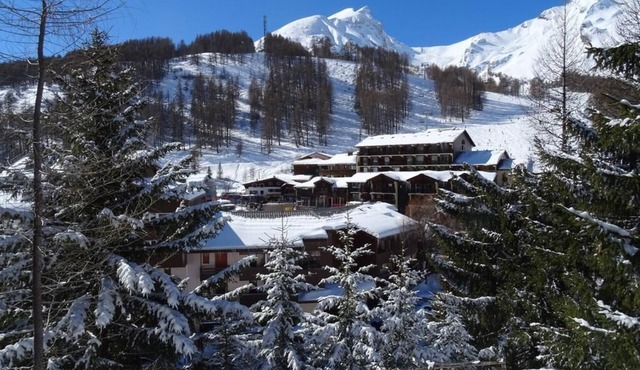 Individual chalet Resort center
