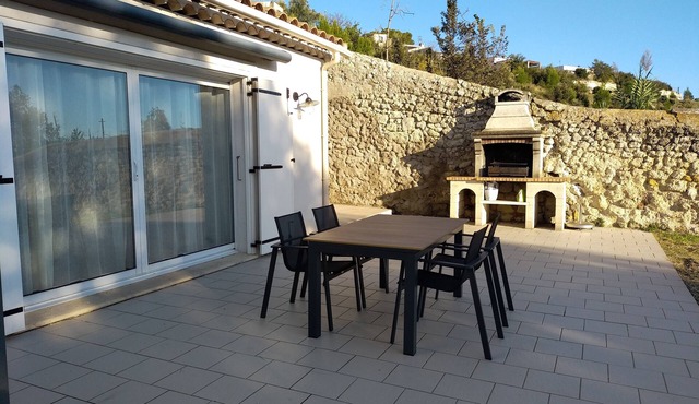 Istres: T2 furnished in the heart of Provence