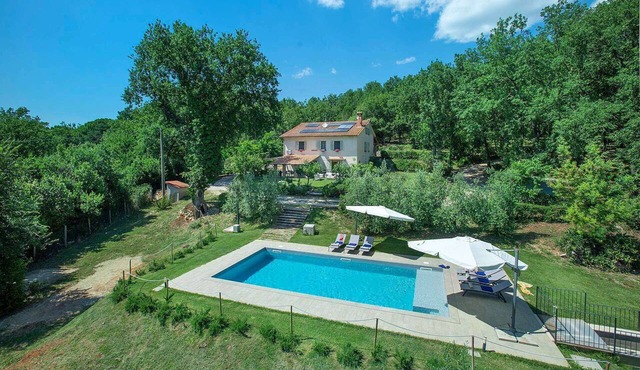 La Casa di Bianca - Five Bedroom Villa, Sleeps 9