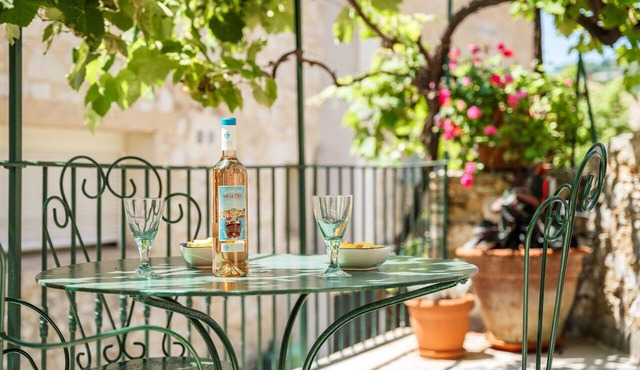 LA FONTAINE – Peaceful retreat in medieval Tourrettes-sur-Loup