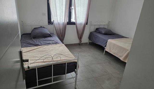 LA GUARIGUETTE, the sea, the Pont du Gard, the Camargue just 25 minutes away, and a private pool