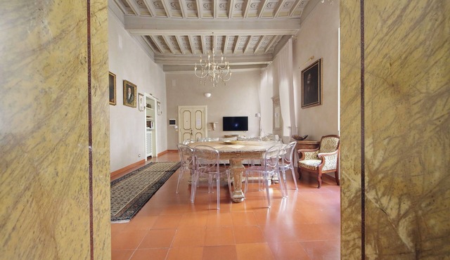 Lavish apartment in historical building - Palazzo Boncompagni Corcos