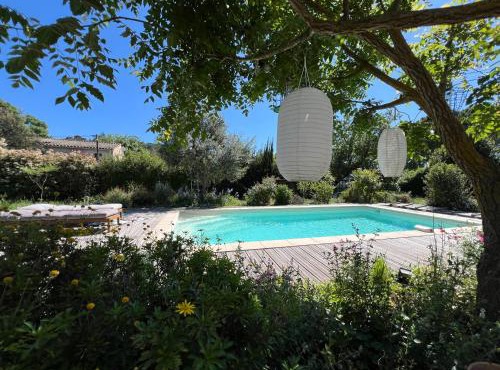 Le Carré Vert - superbe T2 au coeur de Mougins, clim, parking privé, piscine privative sur réservation