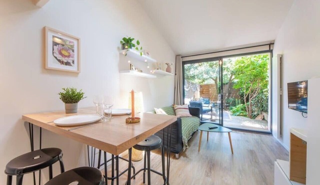 Le Cocon I - Private garden terrace with parking