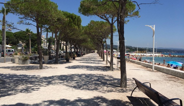 "Le Franklin "T3 Terrace-clim-Garage. 30 meters from the beach