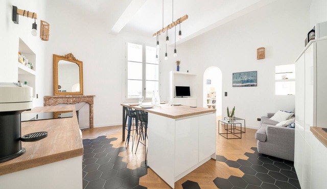 Le Saint Firmin - Two Bedroom Apartment, Sleeps 4