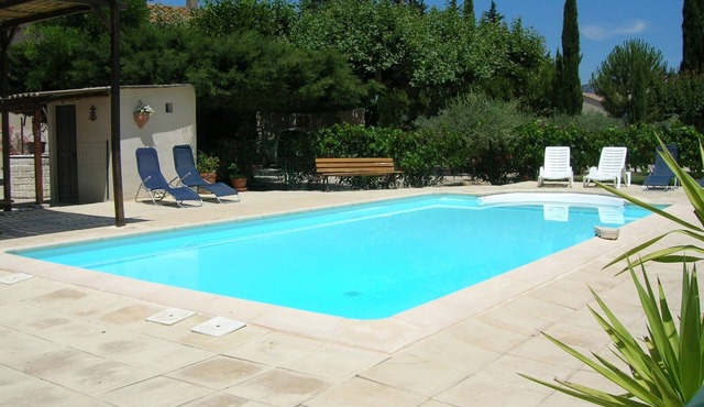 "Les Oliviers du Petit Saint-Julien" Villa for 2–3 People in the Luberon - Vaucluse