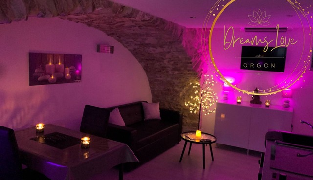 Love Room apartment with private Jacuzzi and hammam unusual place for lovers