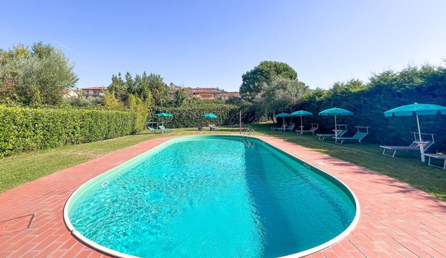 Lovely apartment in Tuoro sul Trasimeno