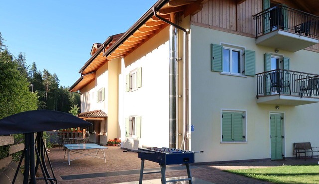 Lovely apartment for 6 guests with WIFI, TV and balcony