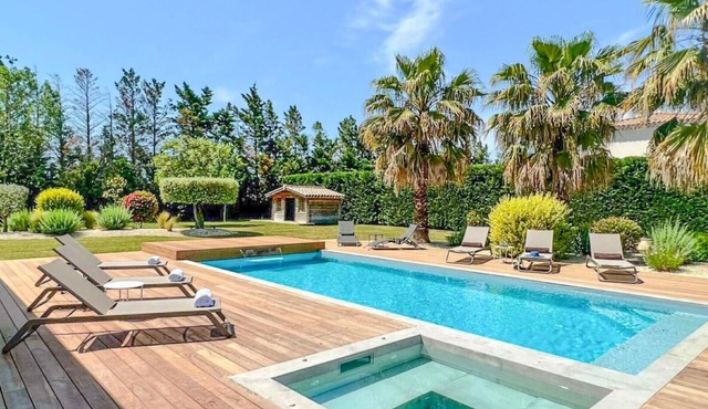 Lovely home in Maillane
