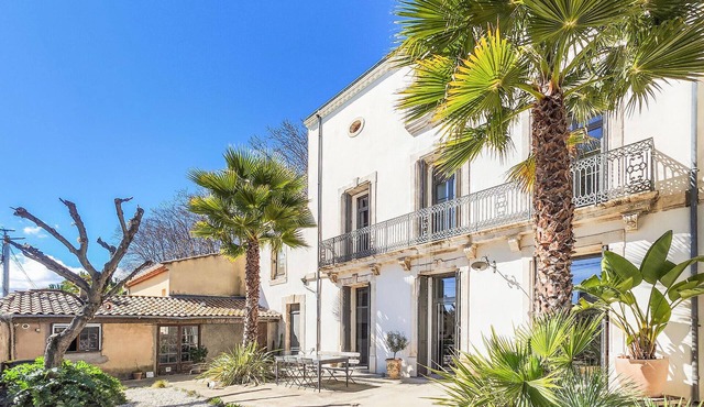 Lovely home in Valros with WiFi