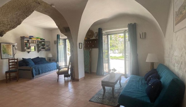 Luberon maison de village entière 2 à 6 personnes
