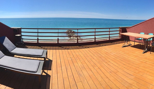 luxury apartment 1st line terrace full sky