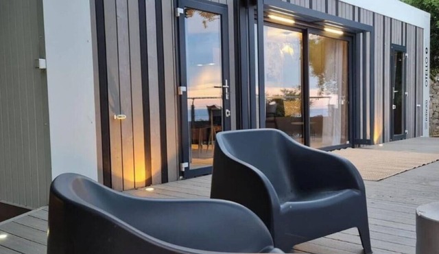 Luxury Bungalow/Mobile Home with Ocean View on the Ile d'Or, Saint-Raphaël—Accommodates 4 People