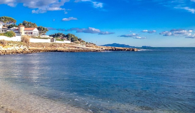 Luxury villa with great sea view, Carry-le-Rouet, private sea access