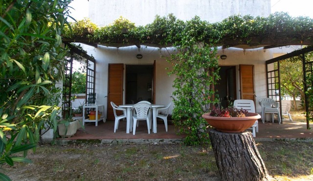 M148 - Marcelli, delightful villa with garden