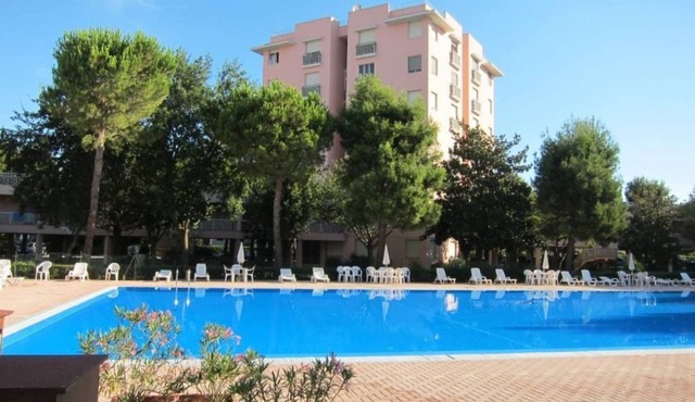 M434 – Marcelli, three-Room Apartment in Residence with Pool