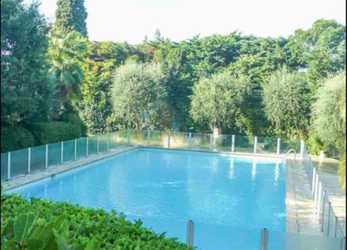 Magnifique 2p vue panoramique piscine grande terrasse pk