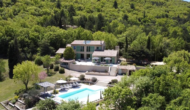 Magnifique propriété avec vues panoramiques et piscine privée