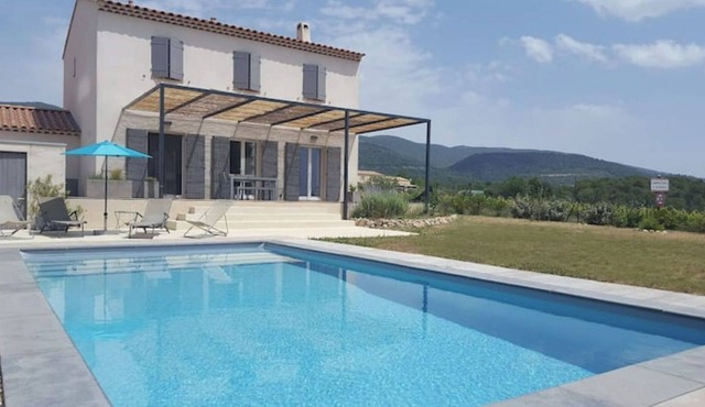 Maison Avec Piscine, vue Luberon et Ste.victoire