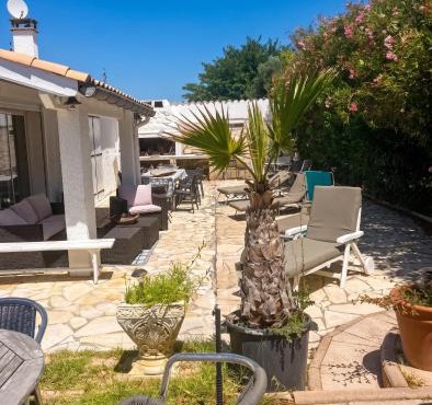 Maison charmante à Marseillan avec grand jardin et terrasse