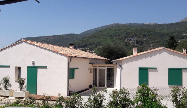 MAISONNETTE INDEPENDANTE OF 42M2 NEAR VILLAGE CLASS OF TOURRETTES SUR LOUP