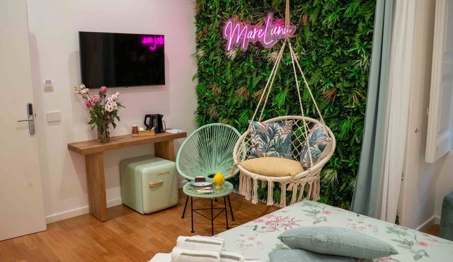 Mareluna Rooms