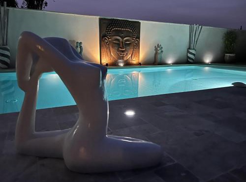 Mas Beau Soleil & Spa Cottages DeCharme avec Jacuzzi&Jardin Privés