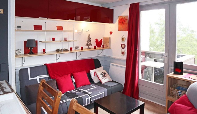 Mini studio 2 persons located in the residence le belvédère