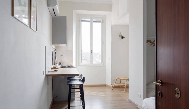 Minimal & Charming studio in Isola District - Farini