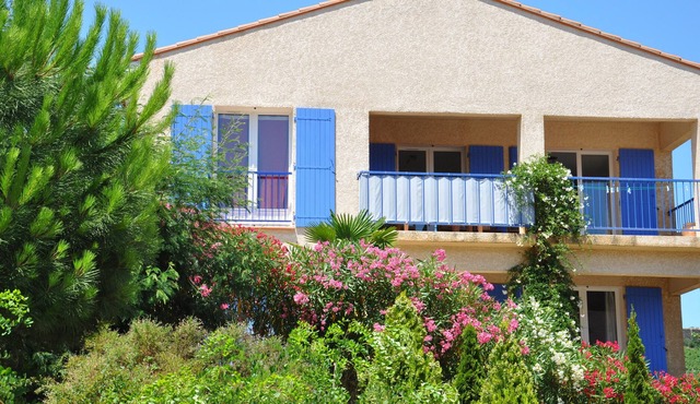 Modern villa, high standard and stunning south facing view